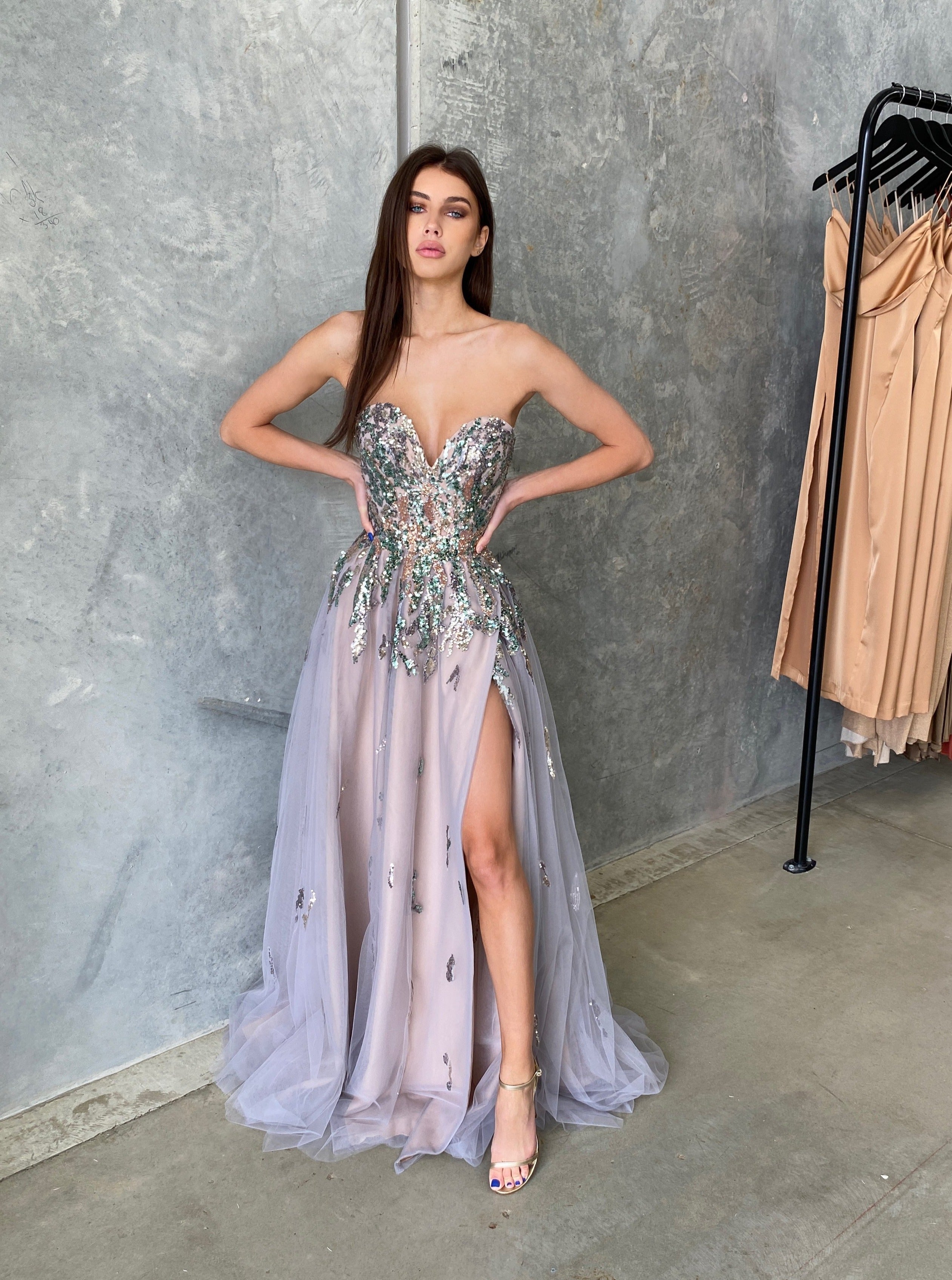 SOMETHING BORROWED - TANIA OLSEN DELHI GOWN Something Borrowed Designer Rental Boutique SOMETHING BORROWED - TANIA OLSEN DELHI GOWN Something Borrowed Designer Rental Boutique